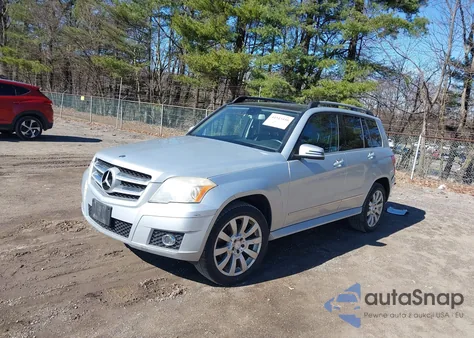 2010 Mercedes-Benz Glk 350 4Matic z USA, uszkodzony, nr VIN WDCGG8HB4AF405771